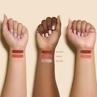 احمر خدود سائل ميني اند لومينايز تريو من رير بيوتي...