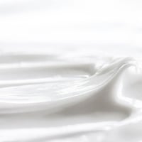 لوشن جسم مبيض ومرطب بأحماض الفواكة من فير اند وايت...