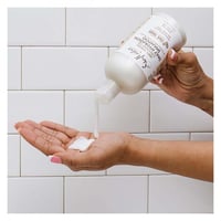 شامبو شعر الترطيب اليومي بزيت جوز الهند البكر من ش...