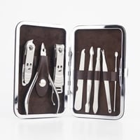 مجموعة للعناية بالاظافر من لوفيان - BT-029