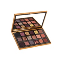 باليت ظلال العيون امباورد من هدى بيوتي