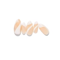 أظافر اصطناعية شكل لوزي 25 من لوكا