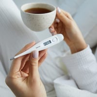 جهاز قياس الحرارة ابيض من بيورير - FT09