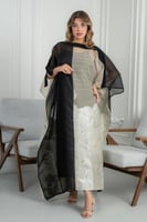 جلابية مناسبات فاخرة بشيفون أسود ودانتيل راقٍ