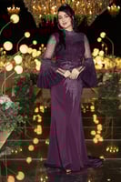 فستان سهرة ملكي بلون بنفسجي داكن بتطريز فاخر وتصمي...