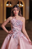 فستان سهرة حكاية وردية