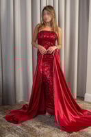 فستان سهرة أحمر طويل بتطريز فاخر