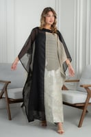 جلابية مناسبات فاخرة بشيفون أسود ودانتيل راقٍ