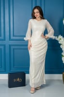 فستان ناعم أوف وايت لامع بأكمام شيفون منفوشة