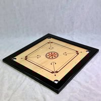 كيرم خشبي بدون أرجل