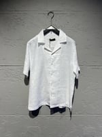 قميص رجالي لوروبيانا لينن بأزرار بلون أبيض أنيق