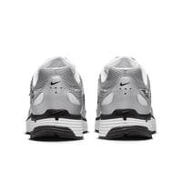 شوز للجنسين نايكي P-6000 لون سيلفر بلاك