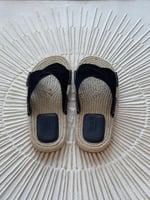 صندل مفتوح رجالي زينيا للخروجات بلون أسود وبيج