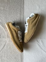 حذاء رياضي Miu Miu Plume من جلد النابا والشمواه بل...