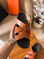 شبشب ايرمز رجالي كازمير متداخل لون عسلي جلد وشمواه