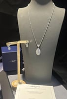 قلادة وأقراط شاميه مجموعة جوزفين آيغريت بلون فضي