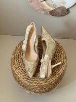 هيلز ديور جادور صندل نسائي دانتيل ذهبي شفاف