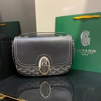 شنطة كتف وسط جويارد 233 قلاب راقية بلون رصاصي داكن