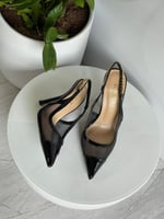 صندل جوتشي سينجورا لون اسود لامع بحزام خلفي مرصع