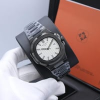 ساعة رجالية فخمة باتيك فيليب نوتيلوس لون أسود بقرص...