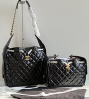 حقيبة جلد نسائية شانيل 25 هاند باق جلد أملس لون أس...