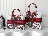 شنط يد ديور توت بوك ديور نقشة أحمر واسود