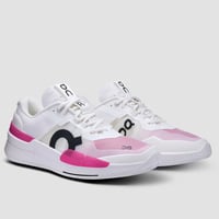 حذاء التنس كلاود اون رانينج ذا روجر بلون ابيض وزهر...