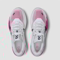 حذاء التنس كلاود اون رانينج ذا روجر بلون ابيض وزهر...