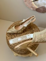 هيلز ديور جادور صندل نسائي دانتيل ذهبي شفاف