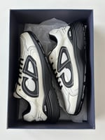 سنيكر كريستيان ديور B30 رجالي شبكي بلون ابيض واسود