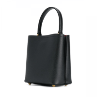 شنطه برادا سوداء شعار برادا ذهبي تصميم دلو