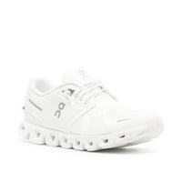 سنيكر أون كلاود 6 من اون رانينج - لون ابيض