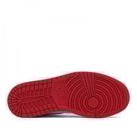 حذاء نايك اير جوردان 1 ريترو عال ساتان أسود أحمر