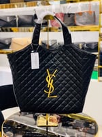 حقيبة إيف سان لوران