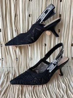 صندل كعب جادور دانتيل اسود حزام خلفي مريح