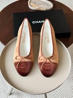 فلات شوز نسائي شانيل ايكرو