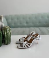 صندل كعب نسائي اكوازورا مرصع كريستال فضي راقي