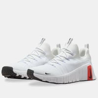 نايك فري ميتكون حذاء تمرين باللون الأبيض بلمسة أور...