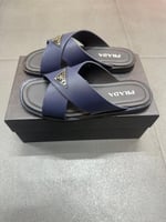 شبشب مفتوح رجالي جلد برادا بلون كحلي