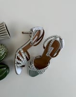 صندل كعب نسائي اكوازورا مرصع كريستال فضي راقي