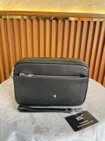 حقيبة رجالية صغيرة مون بلان ماسنجر بلون اسود