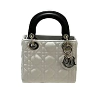 حقيبة بقياسين نسائية ليدي ديور بلاك أند وايت