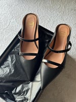 حذاء مسطح مالون سولييه نسائي مولين مفتوح بلون اسود