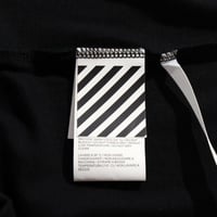 تي شرت اوف وايت بكتابة لون اسود أنيق