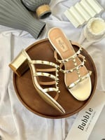 شبشب بكعب عريض فالنتينو روكستاد بلون سوفت جولد