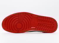 حذاء ترافيس سكوت إكس إير جوردان 1 لو - شيكاغو بولز