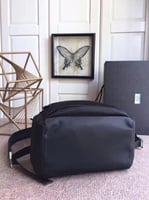 شنطة ظهر برادا نايلون أسود فاخر جيوب عملية