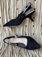 صندل كعب جادور دانتيل اسود حزام خلفي مريح