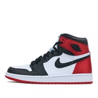 حذاء نايك اير جوردان 1 ريترو عال ساتان أسود أحمر