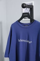 تي شيرت رجالي راقي من بالنسياغا لون بنفسجي